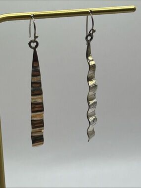 925 Sterling Silver Wavy Drop Earrings